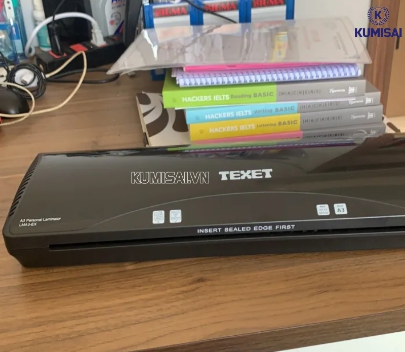 Nhỏ gọn, phù hợp để trên bàn làm việc