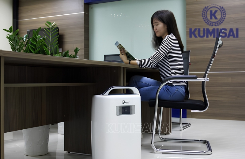 Máy hút ẩm FujiE HM-916EC vận hành êm ái, không ồn Máy hút ẩm FujiE HM-916EC vận hành êm ái, không ồn