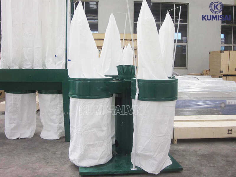 Máy hút bụi 4 túi vải có tính linh động 