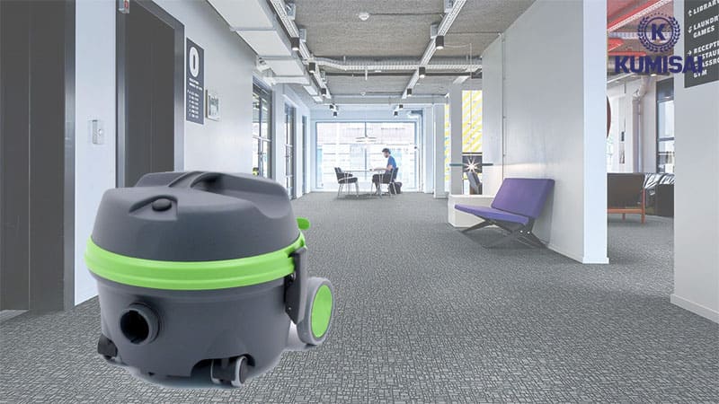 Vệ sinh, dọn dẹp văn phòng với  máy hút bụi IPC LEO-MAXI