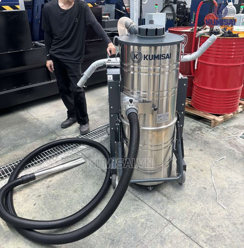 Tìm hiểu về máy hút bụi công nghiệp Kumisai KMS 300