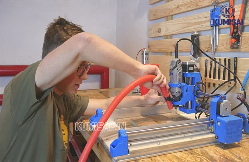 máy hút bụi cnc xử lý bụi gỗ trong xưởng mộc