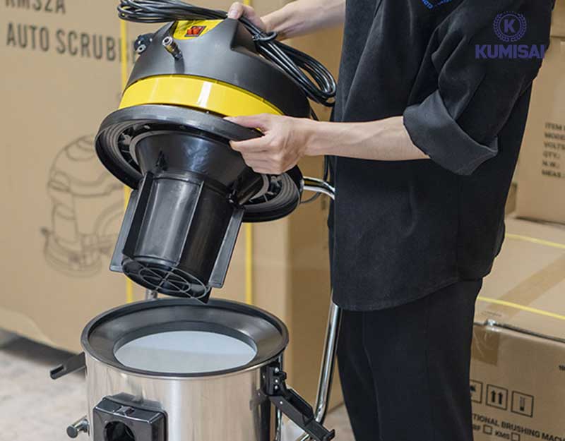 Máy giặt thảm Kumisai KMS 401C bền bỉ, chất liệu cấu thành cao cấp