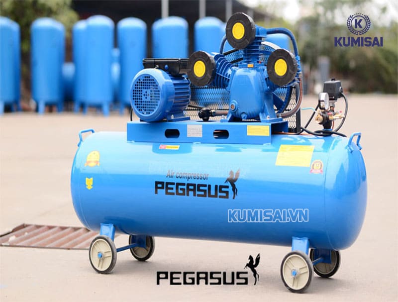 Máy nén khí có dầu 230l được rất nhiều đơn vị ưa chuộng