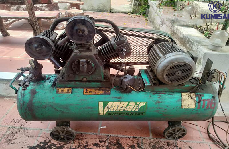 Động cơ quá cũ của máy nén khí là một trong những nguyên nhân gây ra tiếng ồn