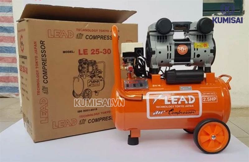 Thiết kế khá gọn nhẹ của máy nén khí Lead không dầu