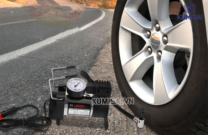 bơm xe hơi bằng máy nén khí mini siêu nhỏ