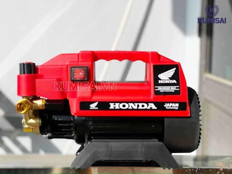 Máy rửa xe Honda 5900 nhỏ gọn, hiện đại