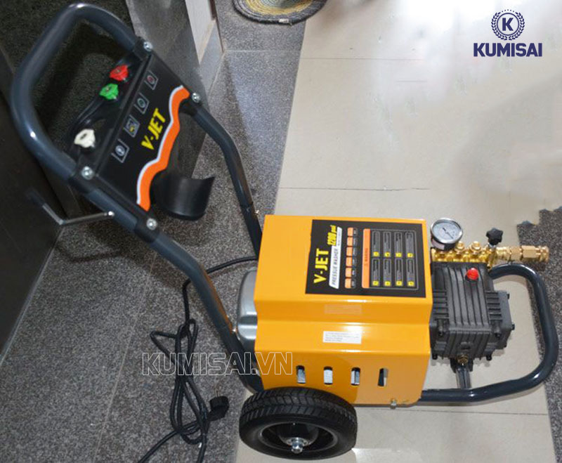 Thiết kế máy hiện đại, dễ di chuyển sử dụng 