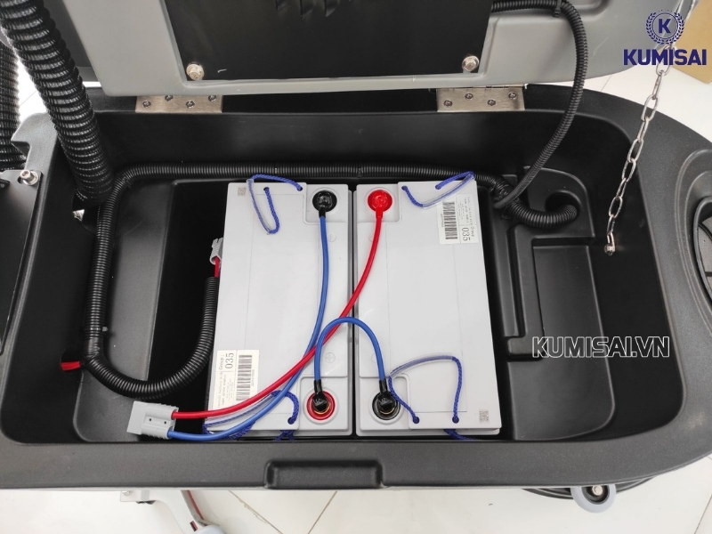 Máy sử dụng ắc quy bị hết điện