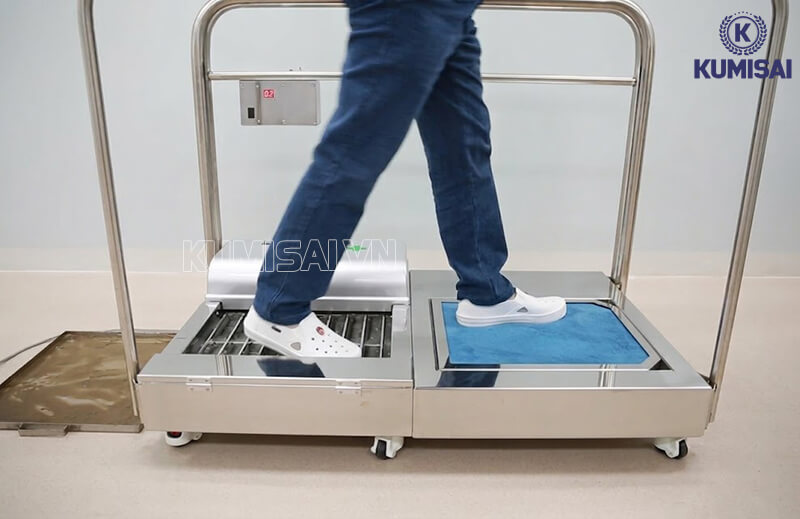 Dòng máy vệ sinh đế giày tự động Dòng máy vệ sinh đế giày tự động