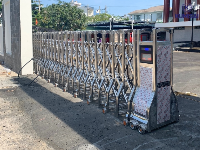 Một số nhược điểm của các dòng cổng xếp lùa