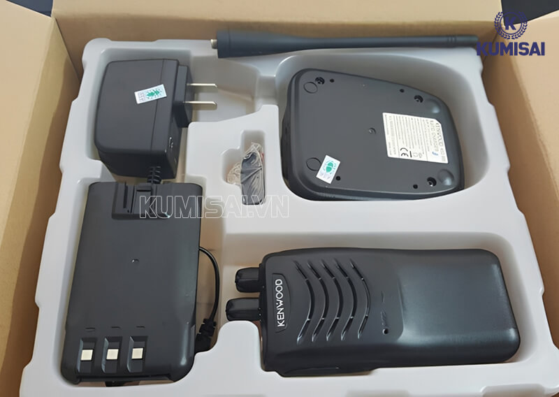 Mua trọn bộ đàm Kenwood TK-P701 tại Kumisai.vn