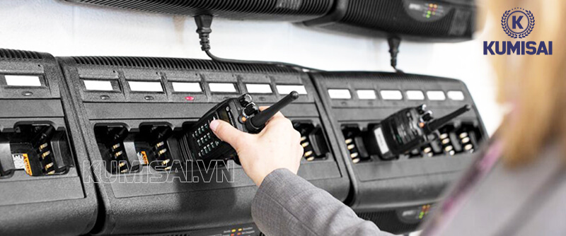 Mua sạc bộ đàm phù hợp với nhu cầu 
