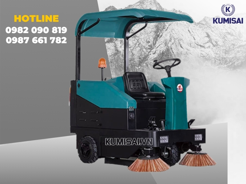 mua-xe-quet-rac-ngoi-lai-dqc-tech-135-o-kumisai-viet-nam.jpg Kumisai Việt Nam - Phân phối xe quét rác DQC - Tech 135