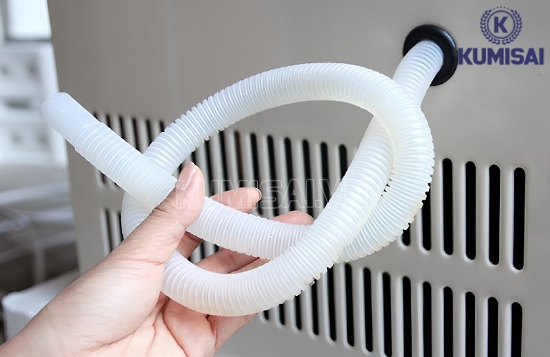 Nên sử dụng ống thoát nước để thiết bị xả thải liên tục