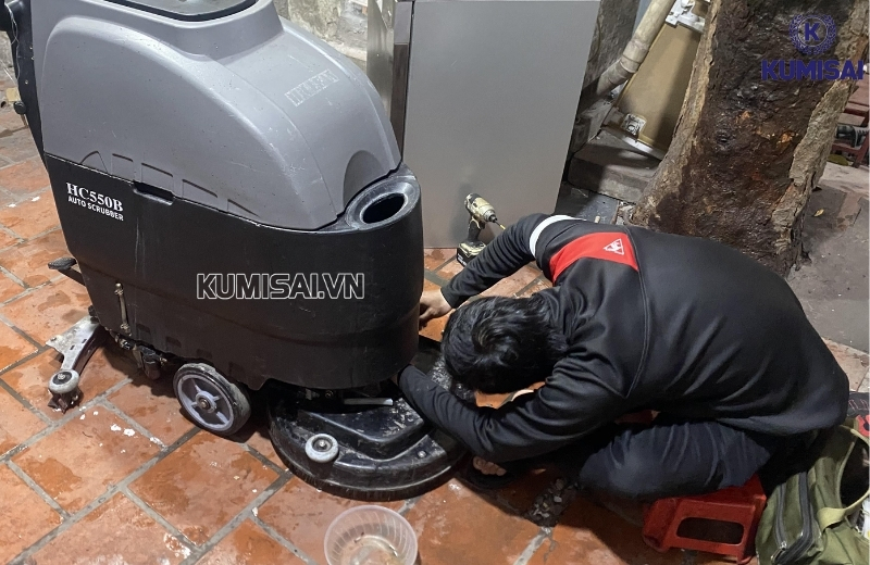 Những dấu hiệu cho thấy cần phải sửa máy chà sàn ngay