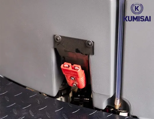 Máy chà sàn ngồi lái Kumisai KMS 138 - 7