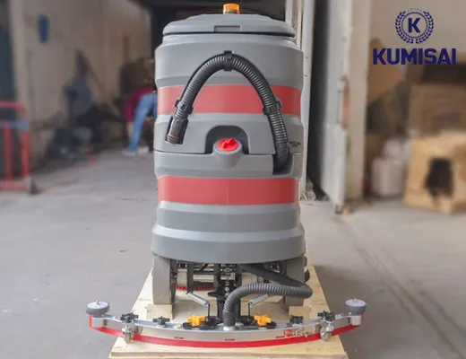 Máy chà sàn ngồi lái Kumisai KMS 138 - 4