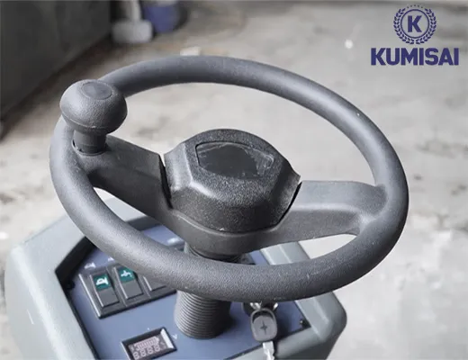 Xe quét rác ngồi lái Kumisai KMS 1350E - pin lithium - 3