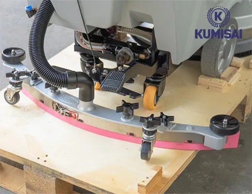 Máy chà sàn công nghiệp liên hợp Kumisai KMS 68B - 5
