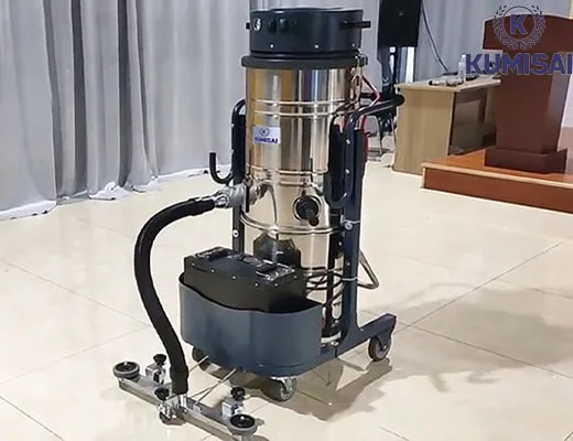 Máy hút bụi công nghiệp chạy acquy Kumisai KMS67