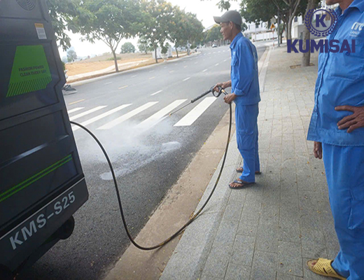 Xe quét rác ngồi lái Kumisai KMS25 - 5