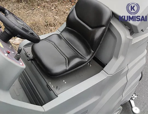 Máy chà sàn ngồi lái Kumisai KMS 245 - 5