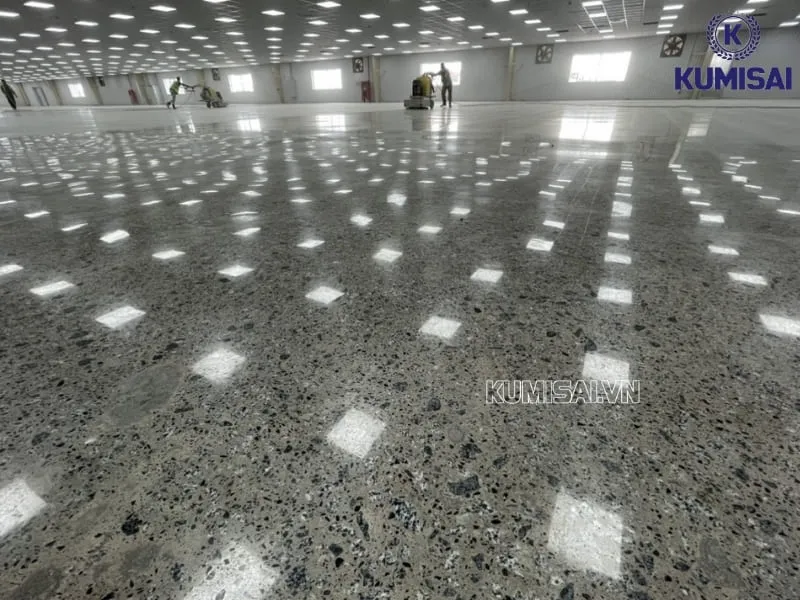 Công dụng đánh bóng bề mặt sàn Công dụng đánh bóng bề mặt sàn