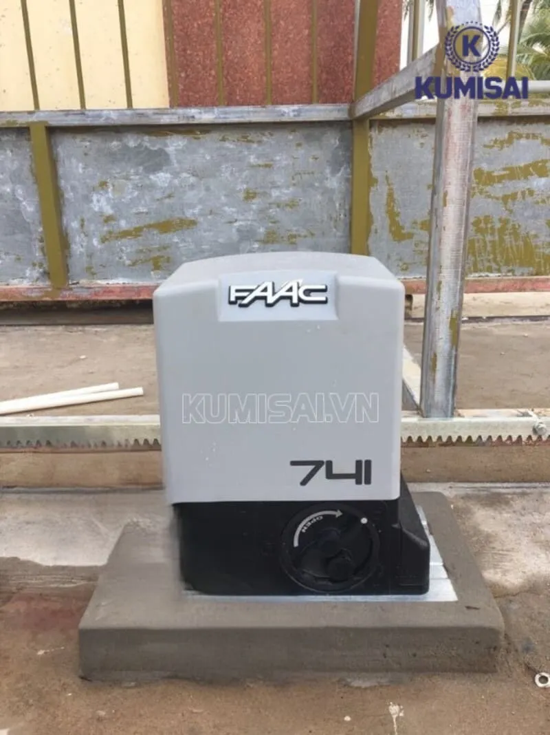 Tích hợp bảo vệ nhiệt của bộ điều khiển cổng trượt FAAC 741 Tích hợp bảo vệ nhiệt của bộ điều khiển cổng trượt FAAC 741