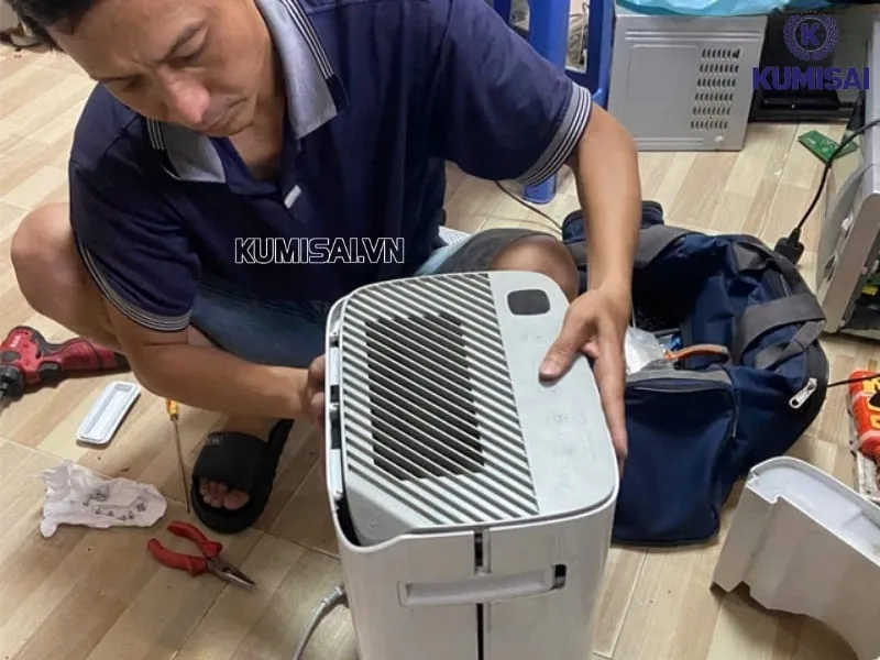 Nên lựa chọn dịch vụ sửa máy hút ẩm tại nhà chuyên nghiệp Nên lựa chọn dịch vụ sửa máy hút ẩm tại nhà chuyên nghiệp