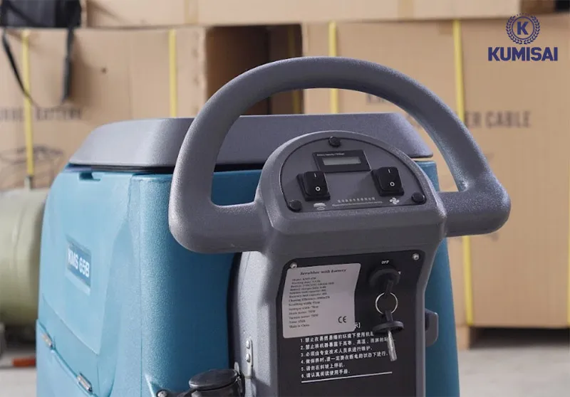 Dễ dàng điều khiển máy qua hệ thống nút bấm