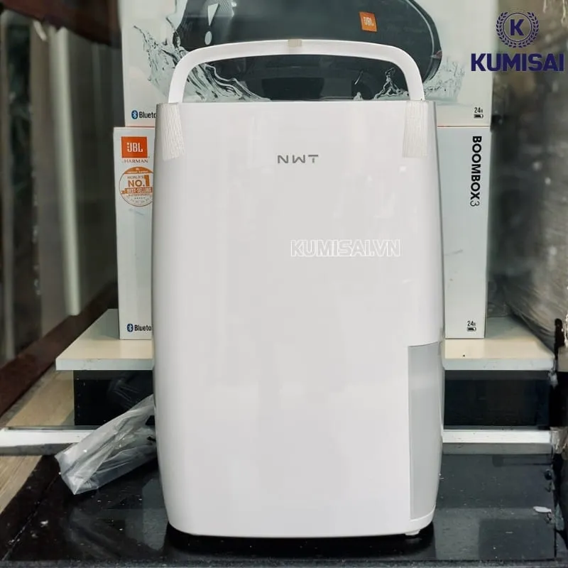Máy hút ẩm 18L giúp duy trì độ ẩm không khí lý tưởng Máy hút ẩm 18L giúp duy trì độ ẩm không khí lý tưởng
