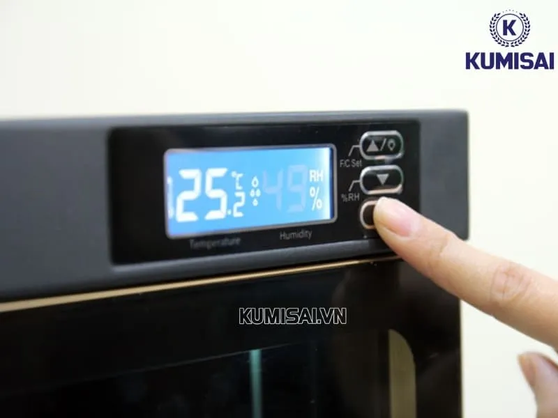 Cách sử dụng tủ chống ẩm công nghiệp 120L