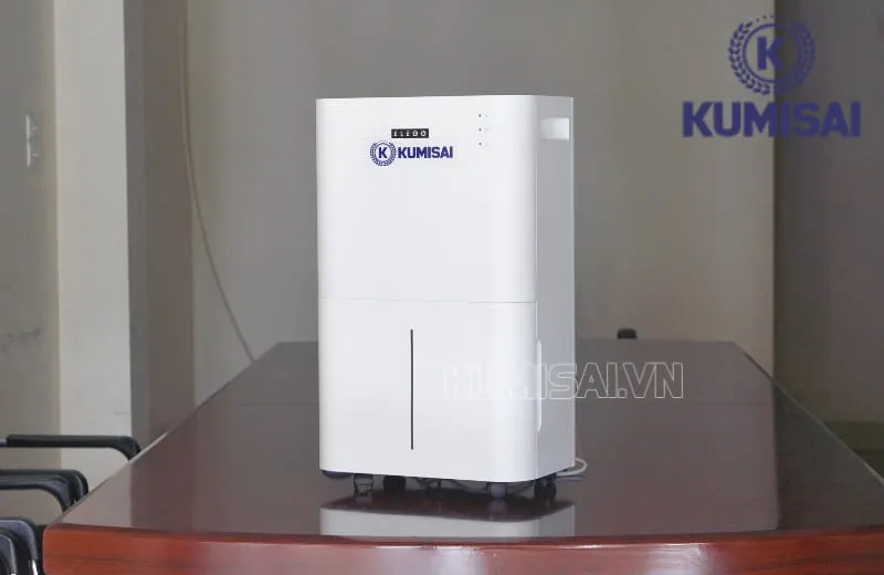 Dùng máy hút ẩm Kumisai KMS 25 an toàn Dùng máy hút ẩm Kumisai KMS 25 an toàn