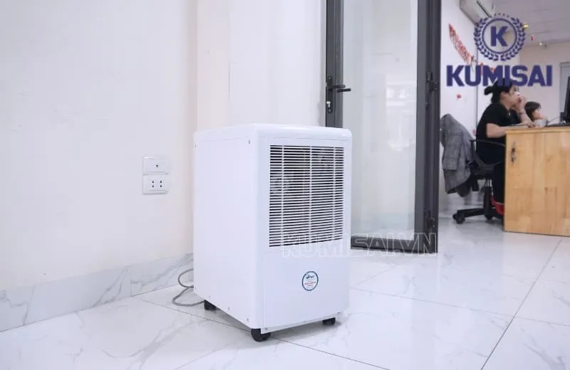 Lưu ý khi sử dụng máy hút ẩm không khí FujiE HM-650EB Lưu ý khi sử dụng máy hút ẩm không khí FujiE HM-650EB