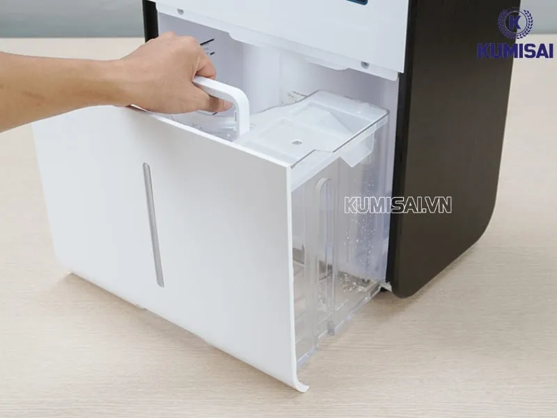 Bình chứa lớn hạn chế tình trạng tràn bình Bình chứa lớn hạn chế tình trạng tràn bình