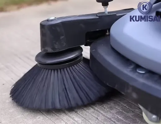 Xe quét rác đẩy tay dùng ắc quy Kumisai KMS 320 - 5