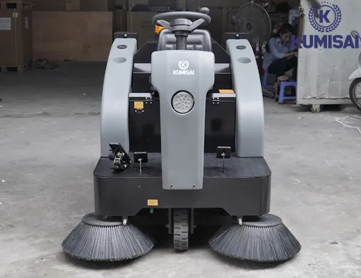 Xe quét rác ngồi lái Kumisai KMS-1350E - 4