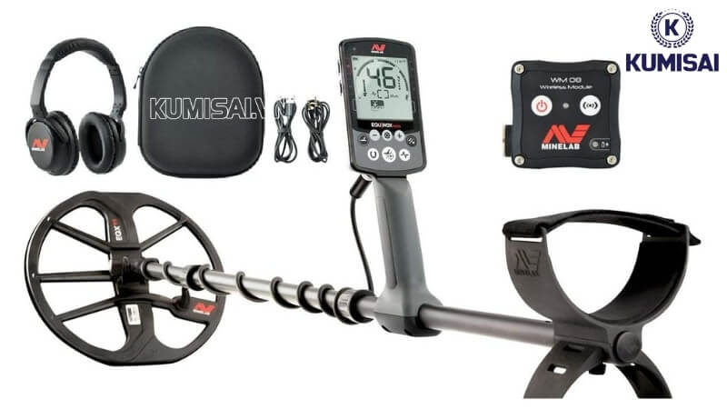 Máy trang bị nhiều phụ kiện và công nghệ âm thanh hiện đại 