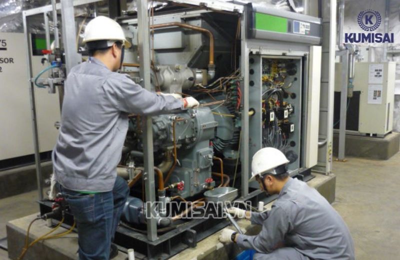 Reset máy nén hơi Kobelco như thế nào cho đúng cách và an toàn?