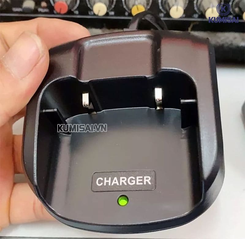 Sạc máy bộ đàm Motorola GP-328 PLUS