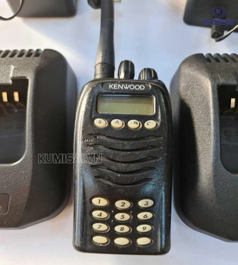 Sử dụng máy bộ đàm Kenwood TK-3170 đúng cách