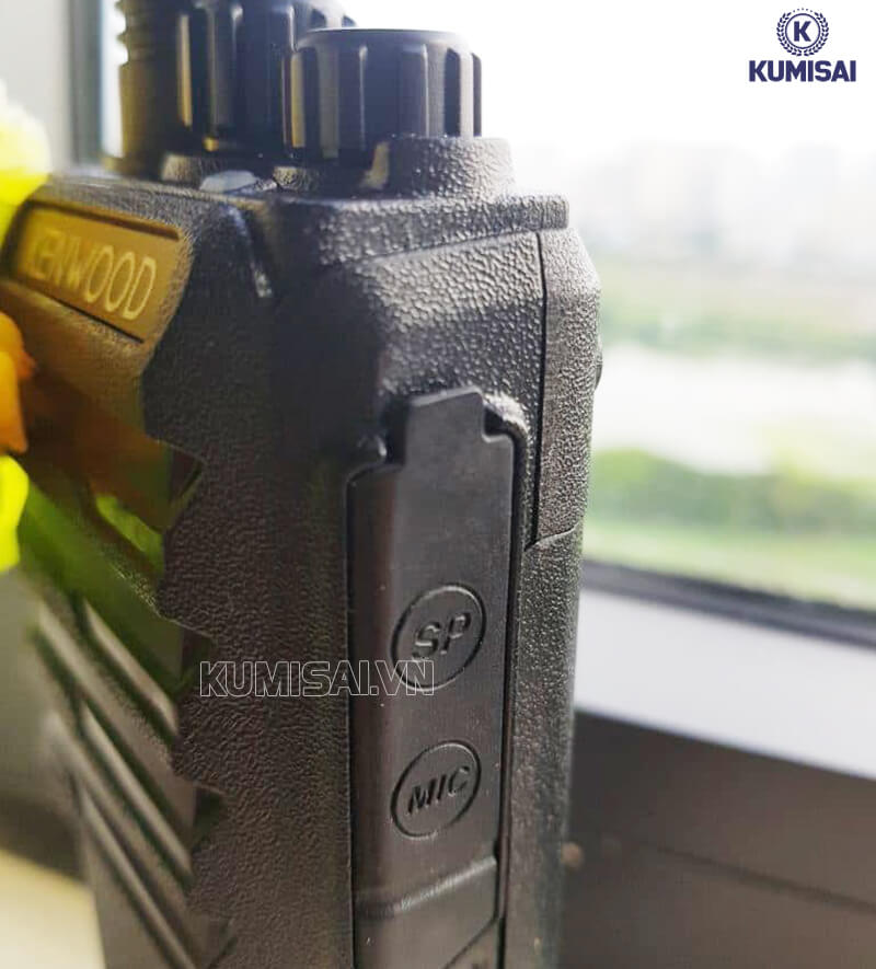 Sử dụng bộ đàm Kenwood TK 3488 dễ dàng