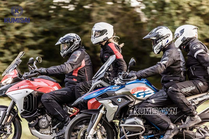 Lưu ý khi sử dụng và bảo quản bộ đàm nón bảo hiểm