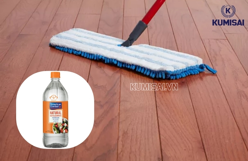 Sử dụng giấm để đánh bóng sàn