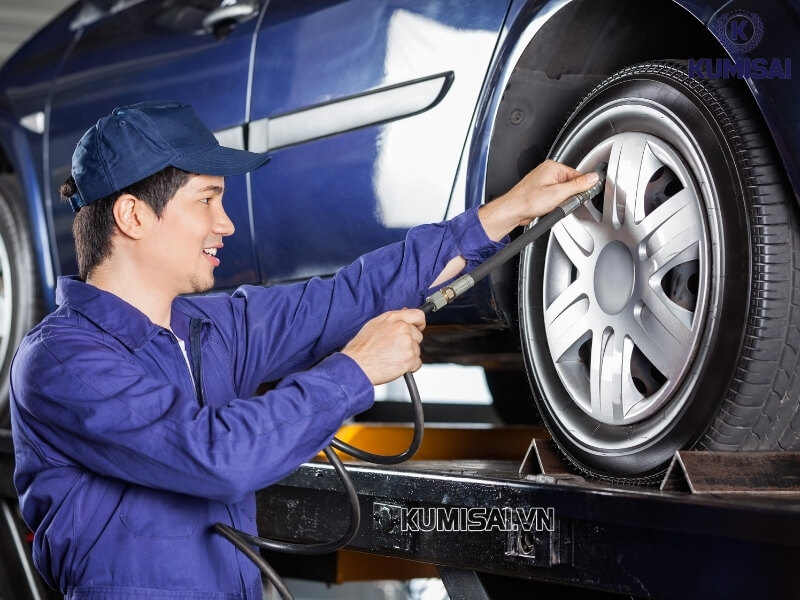 Sử dụng máy nén khí có dầu cho các hoạt động trong xưởng sửa chữa