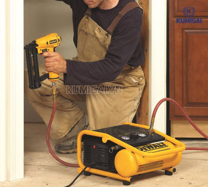 Sử dụng máy nén khí Dewalt đúng cách 
