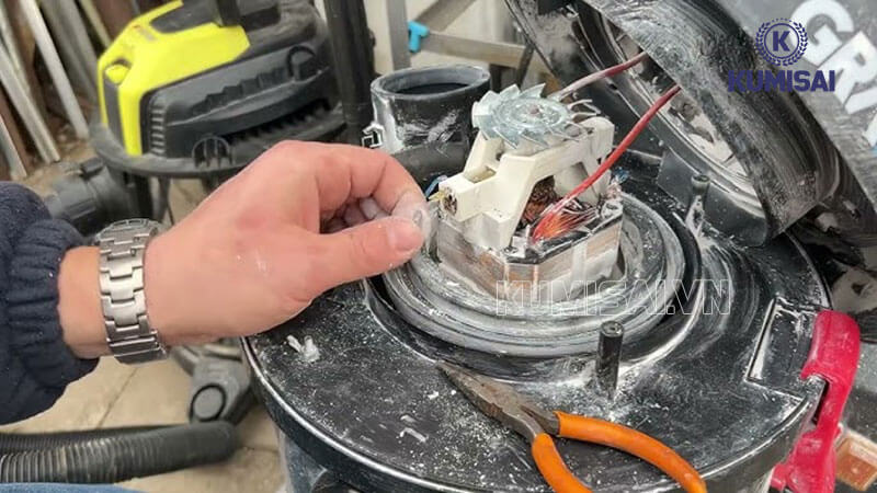 Sửa chữa động cơ máy hút bụi 1800W khi hỏng 