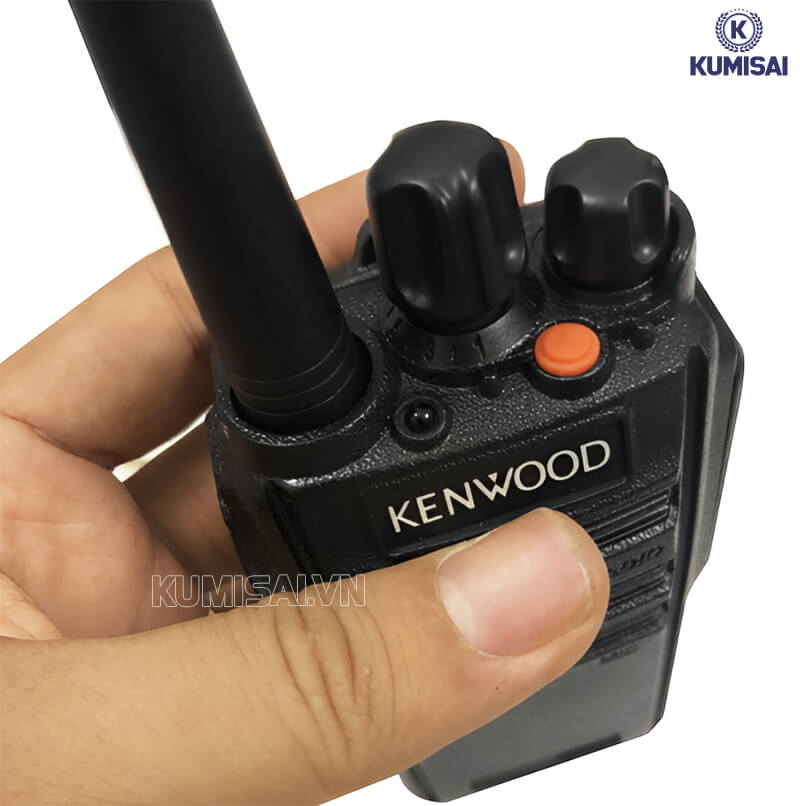 Bộ đàm Kenwood TK 3340 hỗ trợ 16 kênh tần số